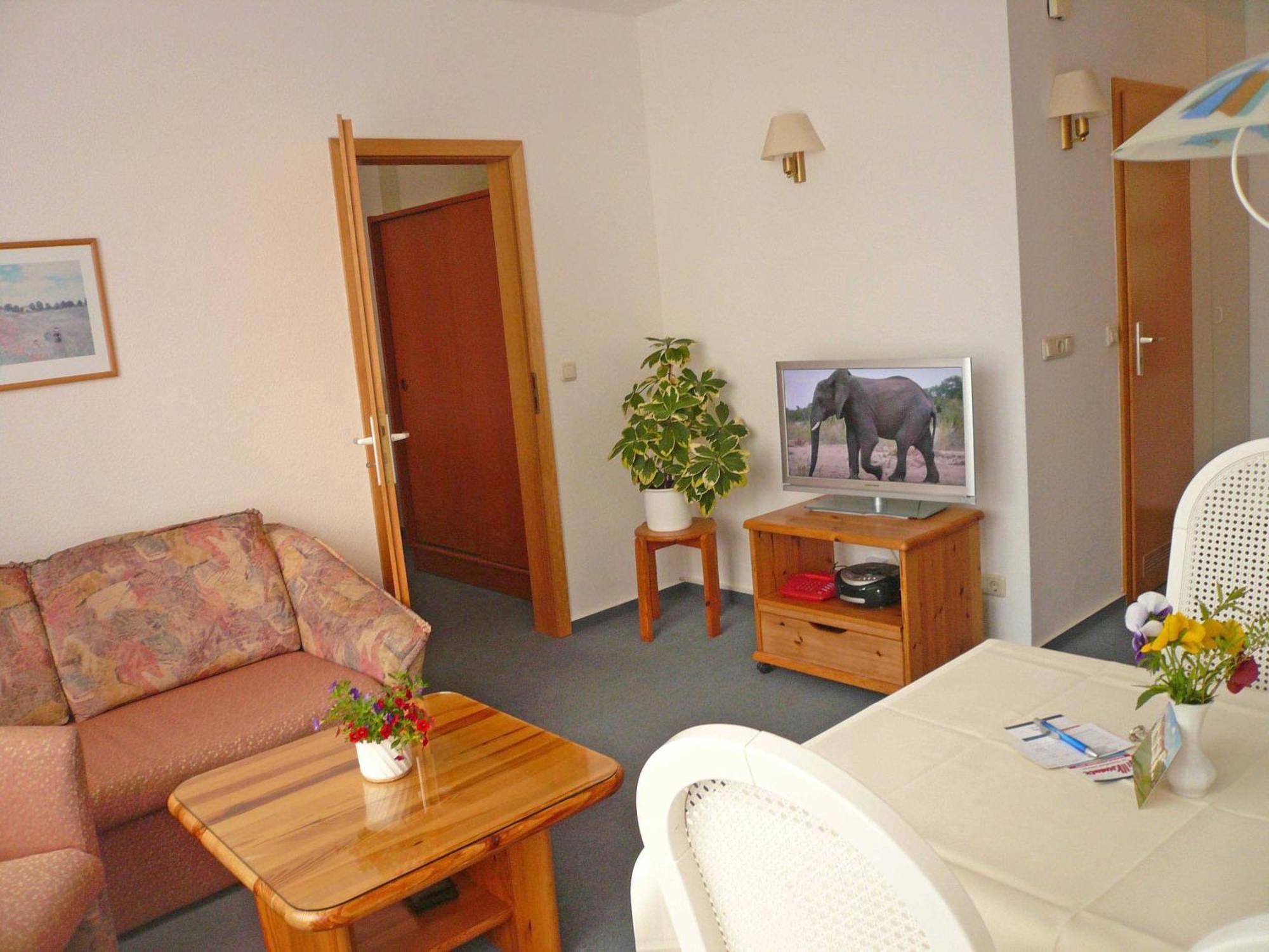 Haus Seeschwalbe Ferienwohnungen Goehren  Oda fotoğraf